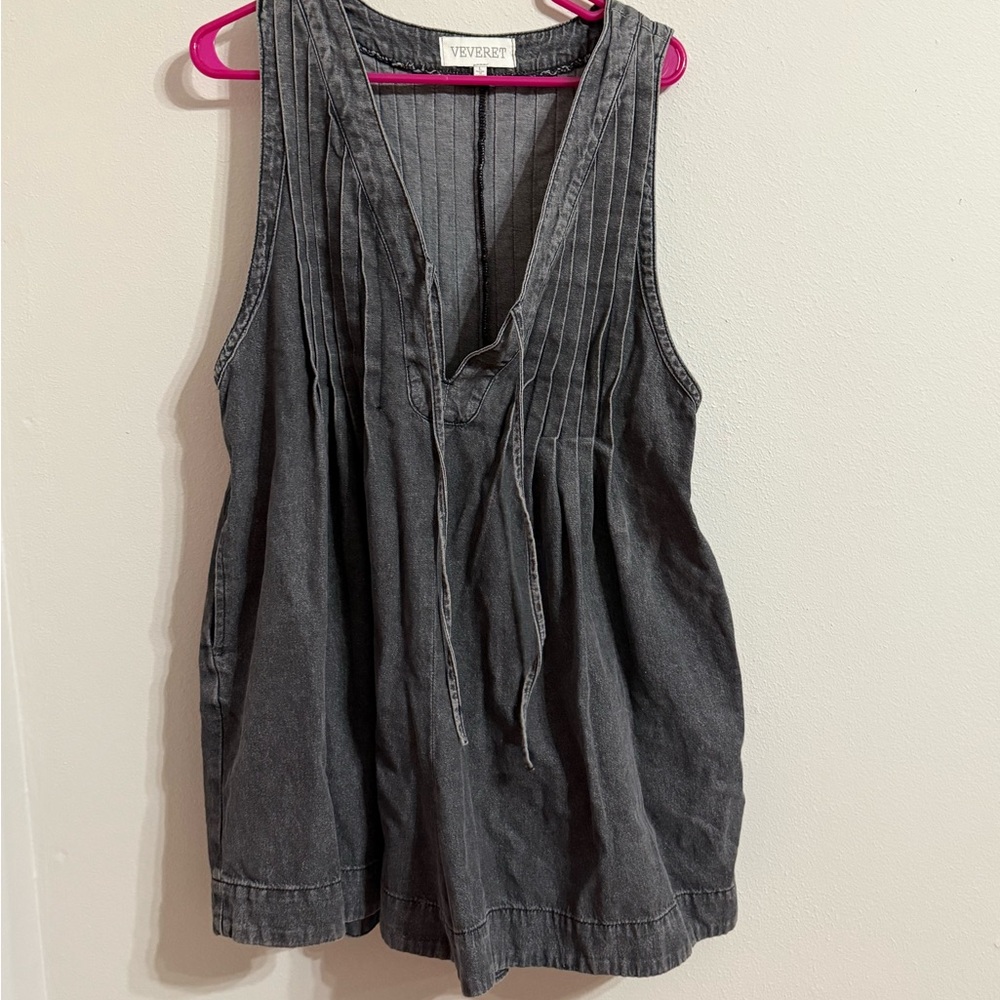 Vevery Women's Gray Sleeveless Top